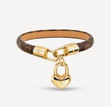 Load image into Gallery viewer, LOVE LV BRACELET